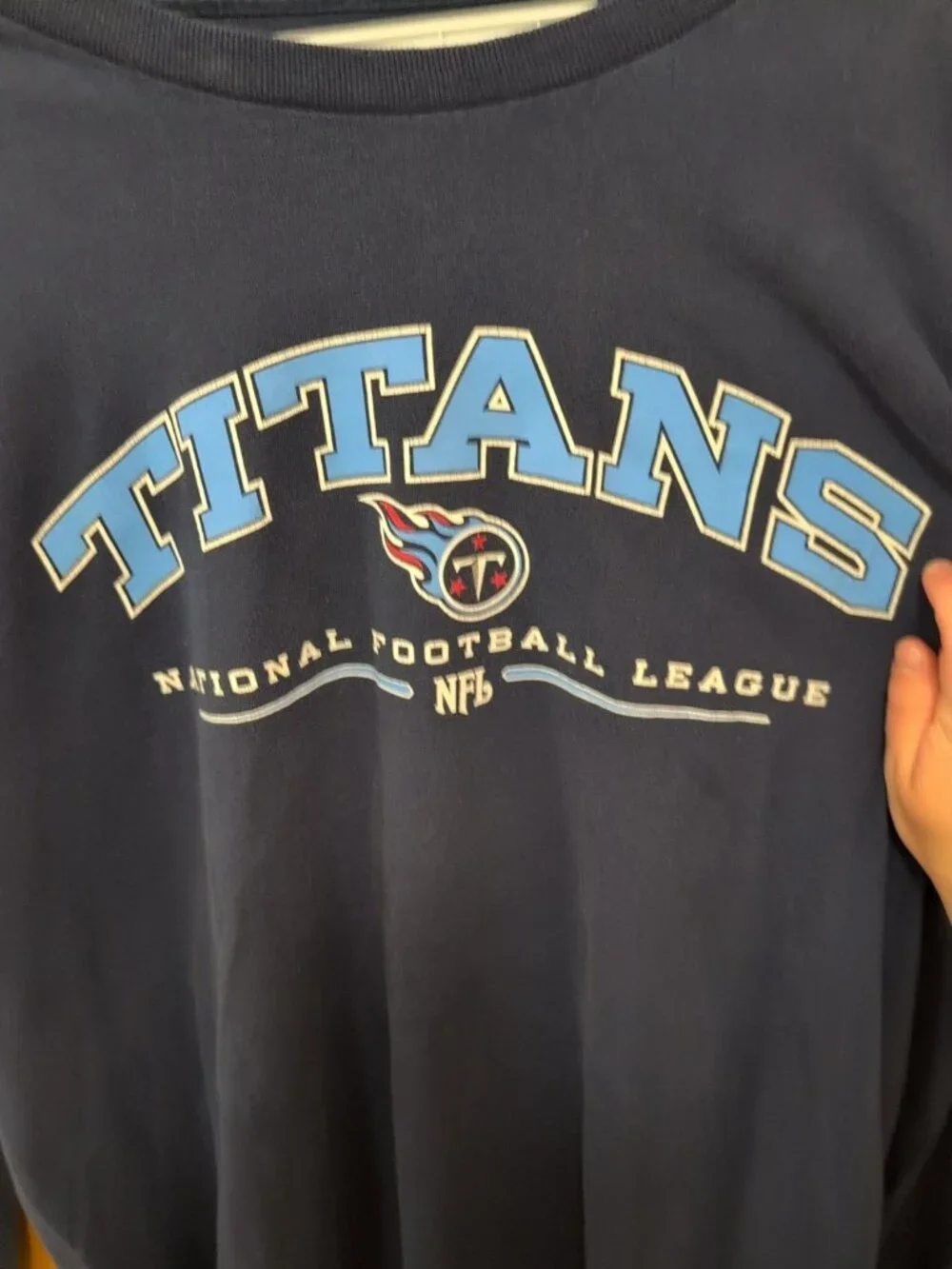 NFL Shirt Mens XL Navy Long Sleeve Tee Vintage Tennessee Titans Graphic Football - Picture 2 of 8